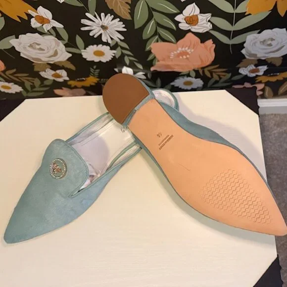 NEW CLAIRE FLOWERS Women's Gretchen Mule with Signature Emblem in Aquamarine - Picture 4 of 4